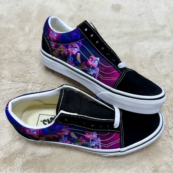 Vans Big Kids Old Skool K-pop Demon Hunters Black and Purple U.S. size 4 NWT - Picture 4 of 12